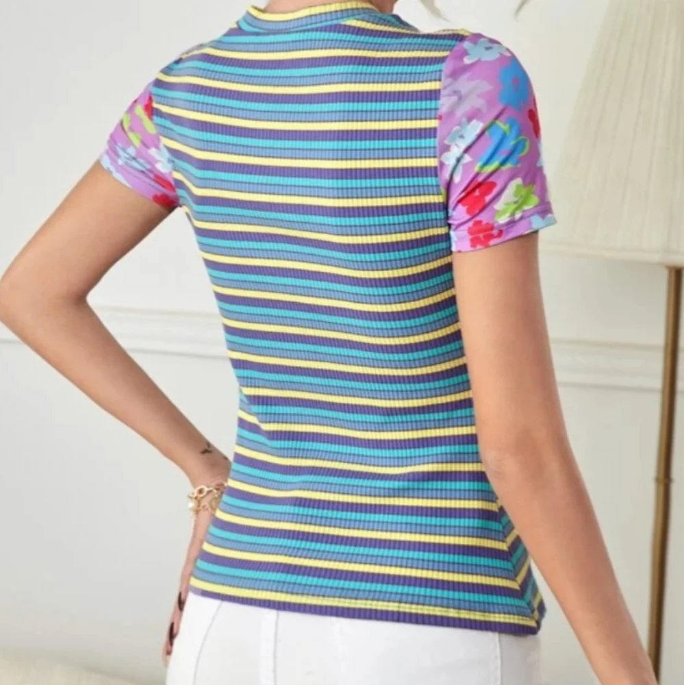 New Floral Print Sleeve Striped Tee (Lg) - Picture 2 of 2